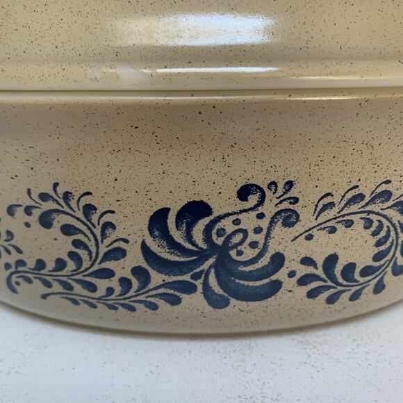 Vintage Pyrex Homestead Pattern Oval 2 1/2 Qt Lidded Casserole Dish - Picture 4 of 9